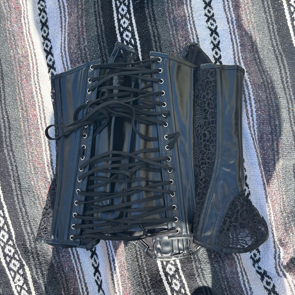 CORSET STORY BLACK LACE ACCENT OVERBUST CORSET SIZE 30 - Picture 3 of 5